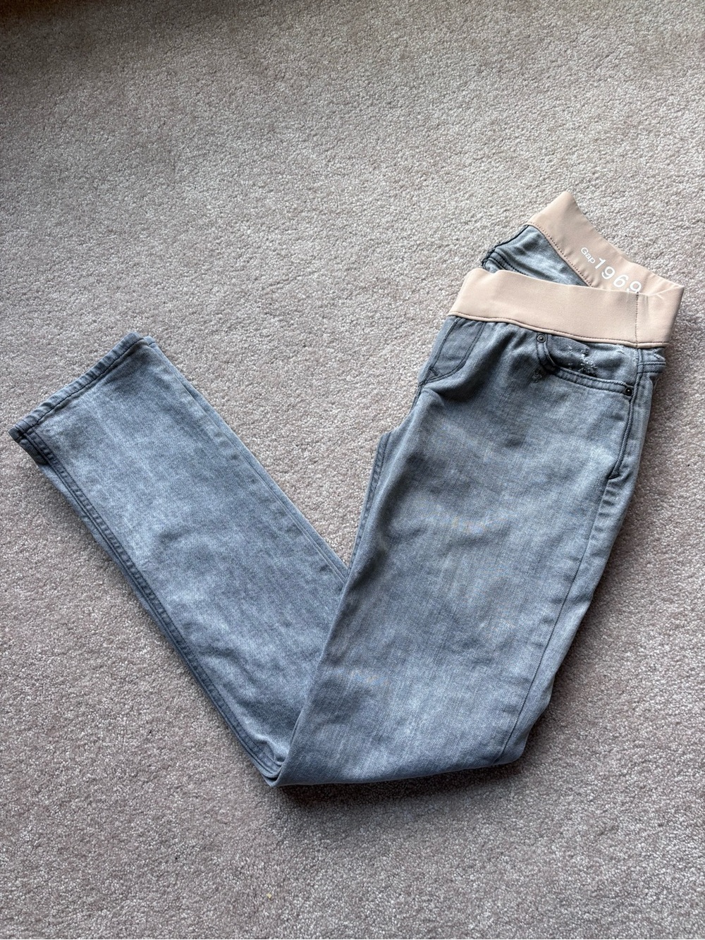Gap maternity jeans